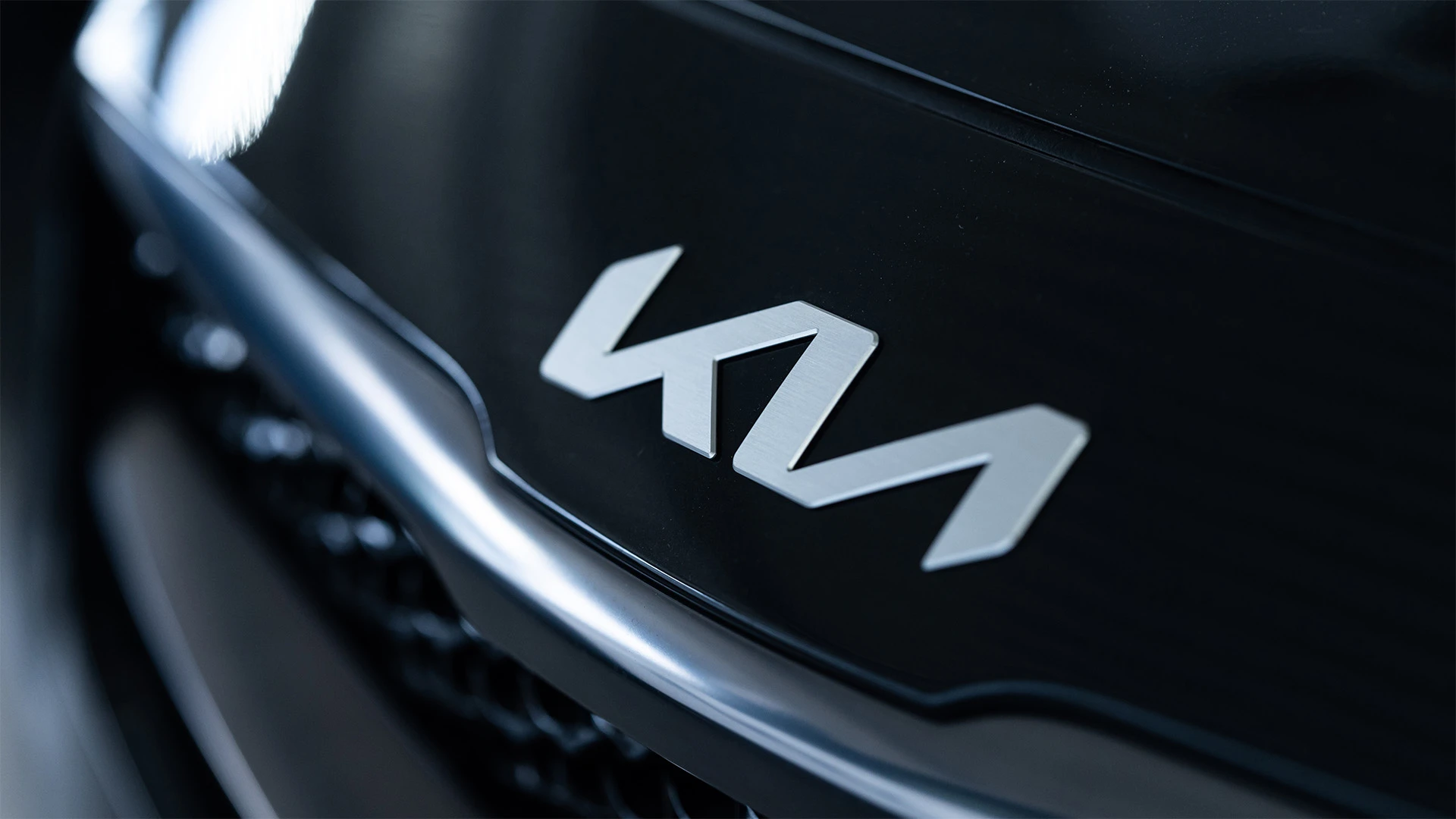 Kia spare parts and replacement keys logo